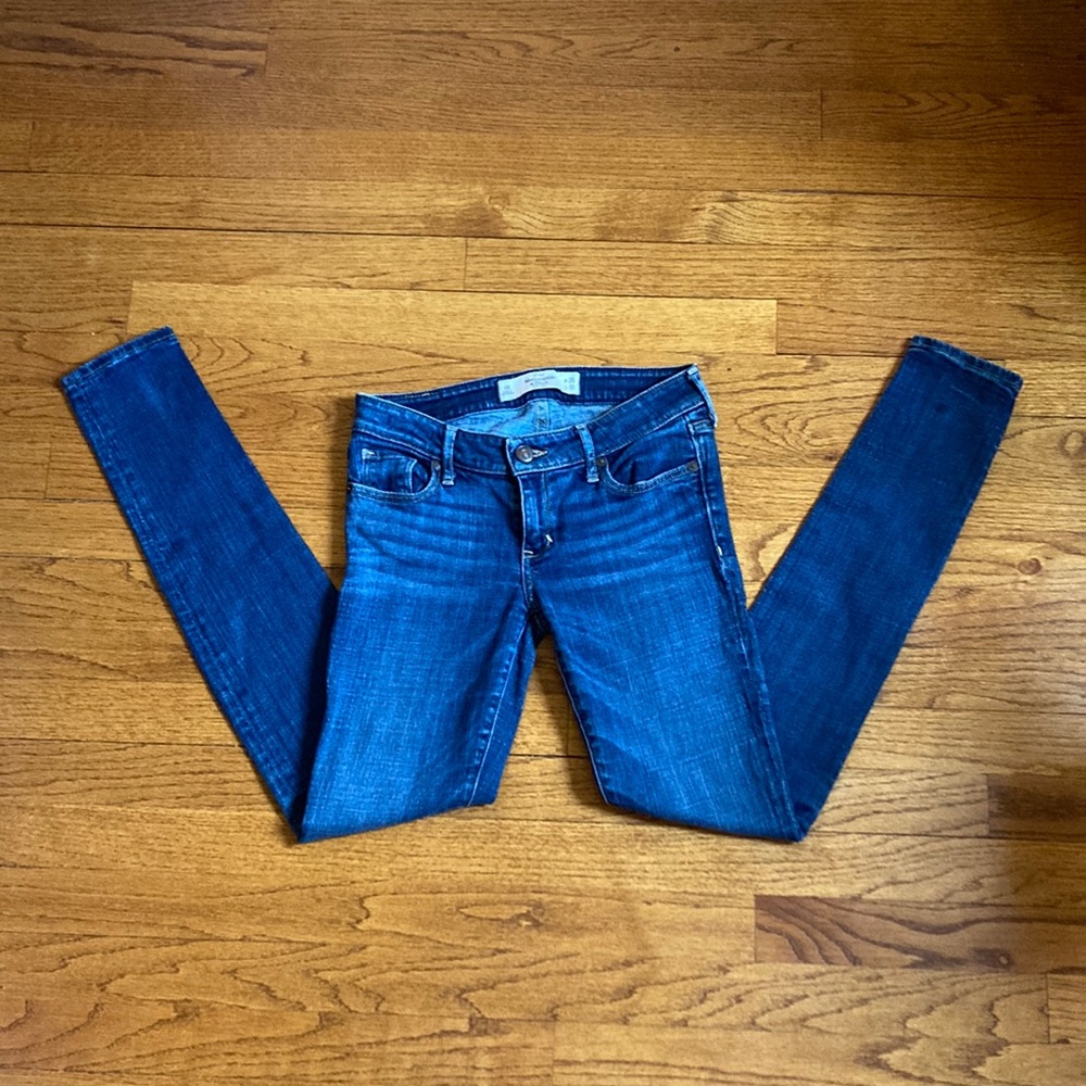 Dark blue Abercrombie and Fitch jeans. Size 0R Waist 25 Length 31.